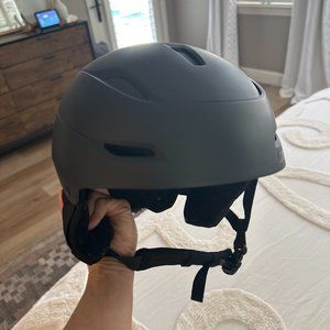 ⛷️⛷️ EUC Giro Ratio MIPS Helmet :: BLACK :: SIZE MEDIUM ⛷️⛷️